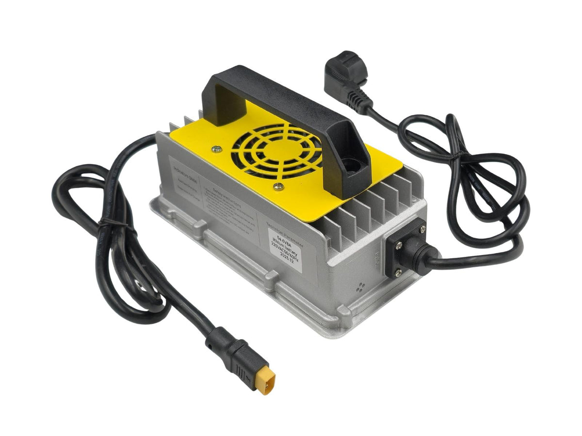 Ładowarka Li-Ion 13S 54,6 V 8 A XT60 – zdjęcie 1