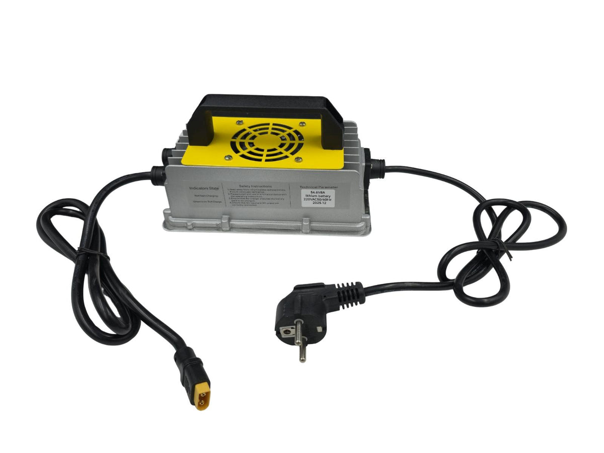 Ładowarka Li-Ion 13S 54,6 V 8 A XT60 – zdjęcie 3